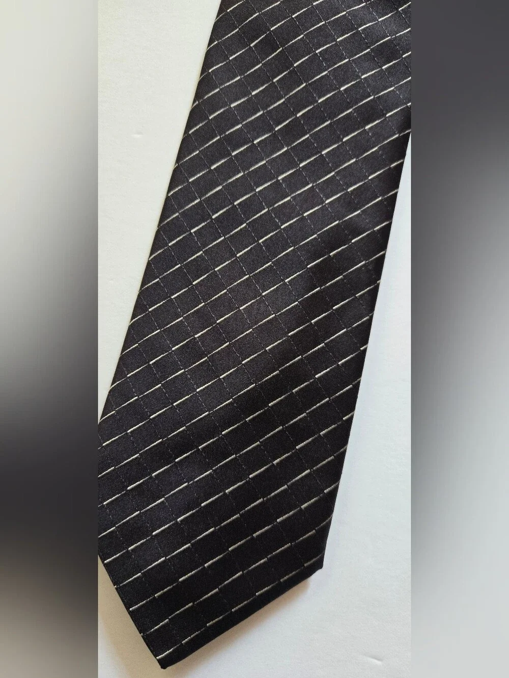 PRADA Made in Italy 100% Silk Black Geometric Stripe Tie